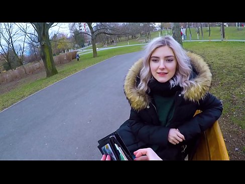 ❤️ Sväljer en främlings het sperma för pengar - avsugning i parken av Eva Elfie ☑ Sexvideo at sv.serviporno.ru ❤